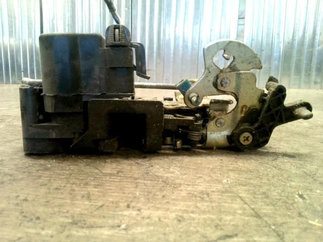 bontott CHEVROLET TACUMA Bal hátsó Ajtózár