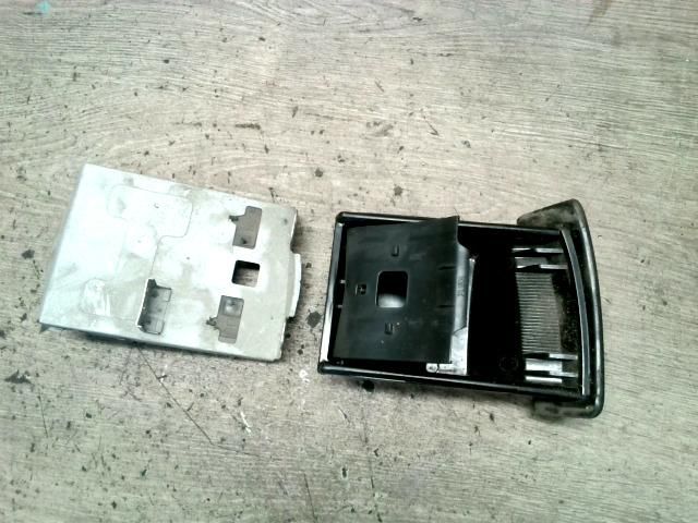 bontott CHEVROLET TACUMA Első Hamutartó