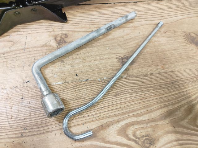 bontott CHEVROLET TACUMA Emelő