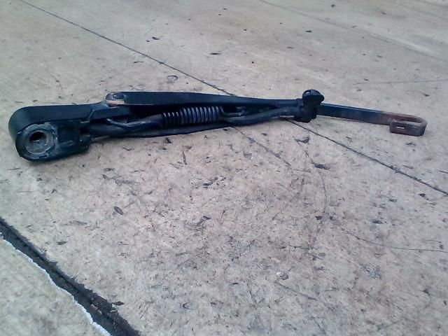 bontott CHEVROLET TACUMA Hátsó Ablaktörlő Kar