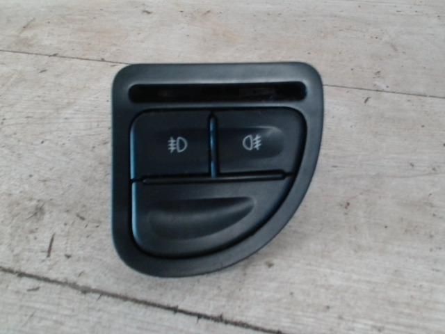 bontott CHEVROLET TACUMA Hátsó Ködzárófény Kapcsoló