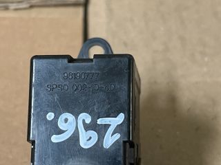 bontott CHEVROLET TACUMA Jobb első Ablakemelő Kapcsoló