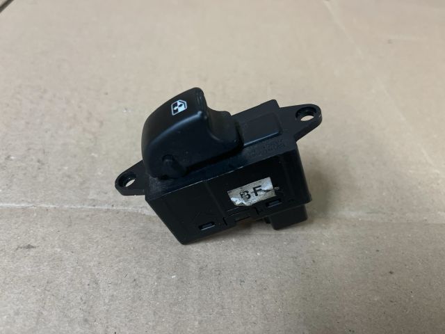 bontott CHEVROLET TACUMA Jobb első Ablakemelő Kapcsoló