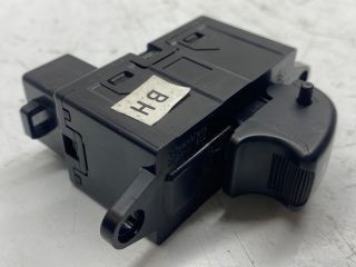 bontott CHEVROLET TACUMA Jobb hátsó Ablakemelő Kapcsoló