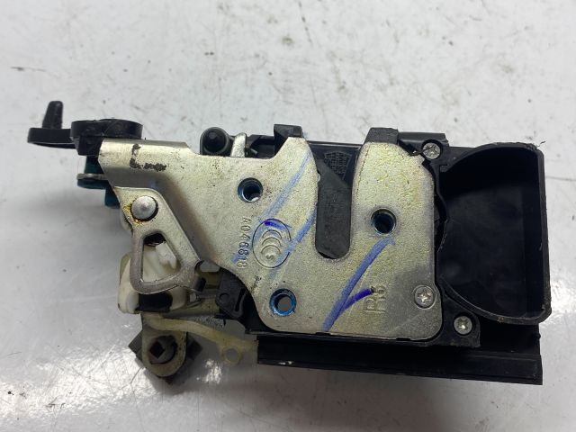 bontott CHEVROLET TACUMA Jobb hátsó Ajtózár