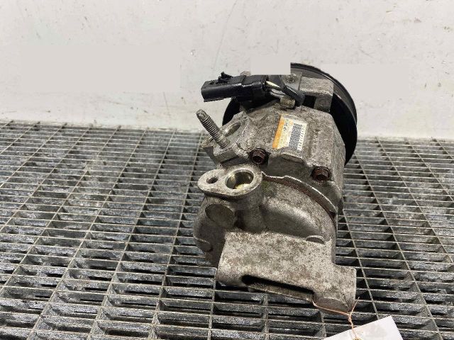 bontott CHRYSLER 300 Klímakompresszor