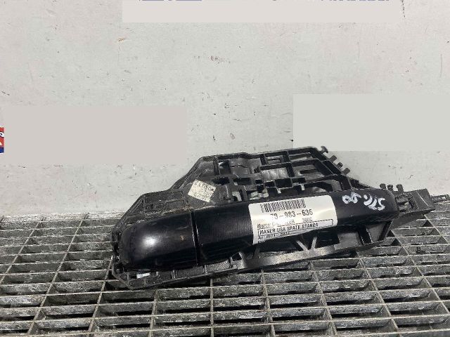 bontott CHRYSLER 300 Bal hátsó Külső Kilincs