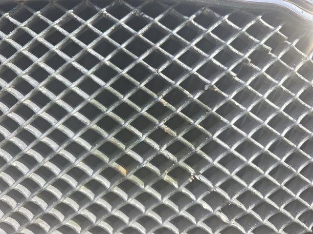 bontott CHRYSLER 300 Első Lökhárító (Részeivel)