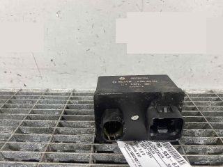 bontott CHRYSLER 300 Izzító Relé