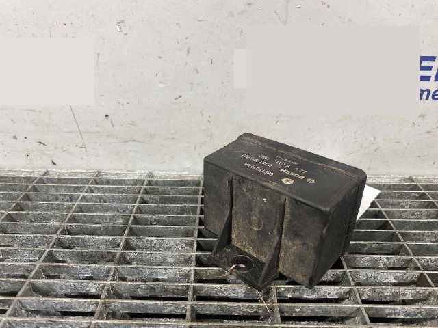 bontott CHRYSLER 300 Izzító Relé