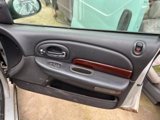 bontott CHRYSLER 300 Jobb első Ajtózár