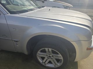 bontott CHRYSLER 300 Jobb első Sárvédő