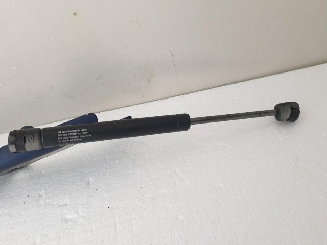 bontott CHRYSLER 300 Motorháztető Bal Zsanér