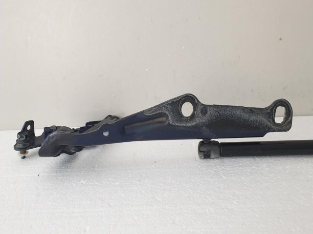 bontott CHRYSLER 300 Motorháztető Jobb Zsanér