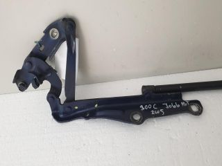 bontott CHRYSLER 300 Motorháztető Jobb Zsanér