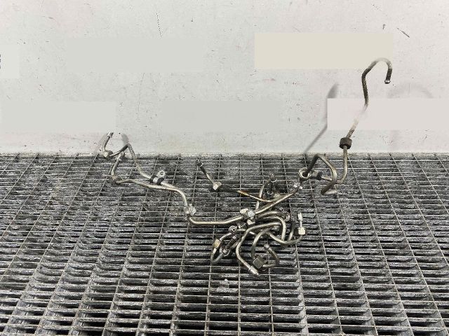 bontott CHRYSLER 300 Üzemanyagcső