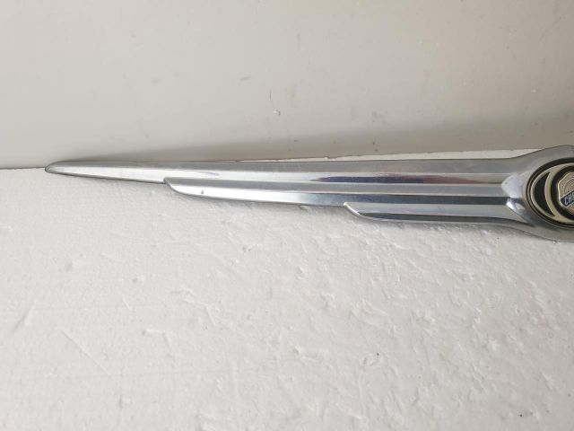 bontott CHRYSLER CROSSFIRE Első Embléma