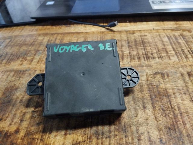 bontott CHRYSLER GRAND Bal első Ajtó Vezérlőegység