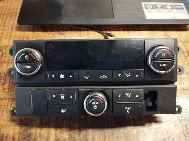 bontott CHRYSLER GRAND Fűtéskapcsoló (digit klímás)