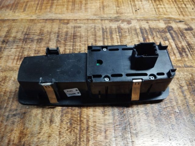 bontott CHRYSLER GRAND Jobb első Ablakemelő Kapcsoló