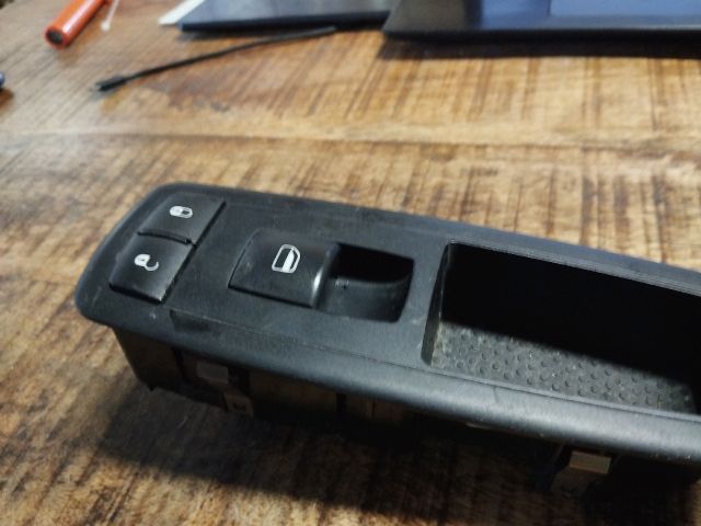 bontott CHRYSLER GRAND Jobb első Ablakemelő Kapcsoló