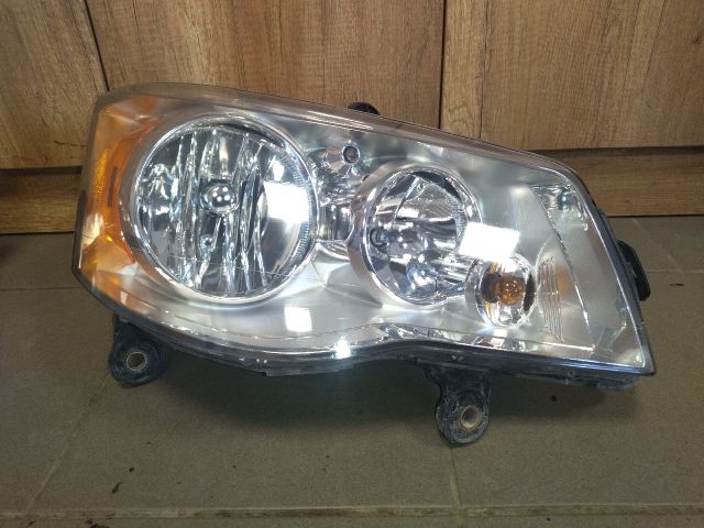 bontott CHRYSLER GRAND Jobb Fényszóró