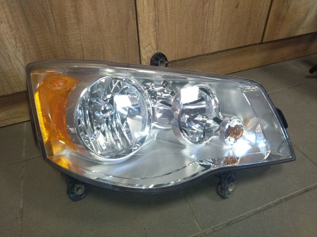 bontott CHRYSLER GRAND Jobb Fényszóró