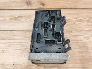 bontott CHRYSLER GRAND VOYAGER Biztosítéktábla Motortér