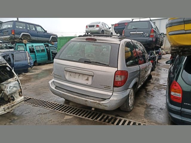 bontott CHRYSLER GRAND VOYAGER Jobb első Kerékagy