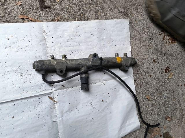 bontott CHRYSLER GRAND VOYAGER Közösnyomócső