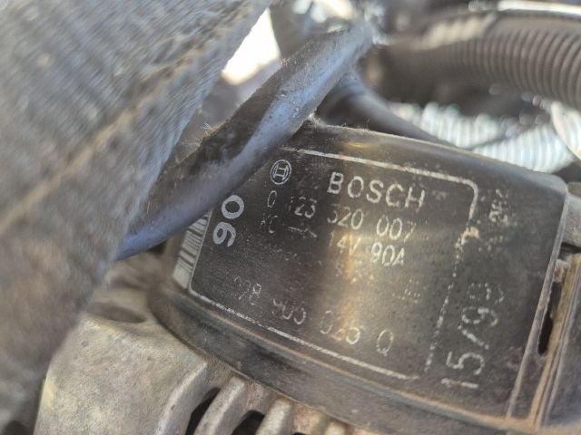 bontott CHRYSLER GRAND VOYAGER Generátor