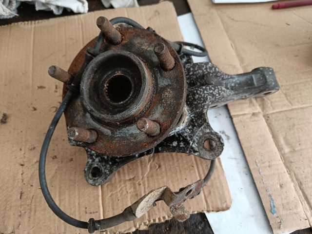 bontott CHRYSLER GRAND VOYAGER Jobb első Csonkállvány Kerékaggyal