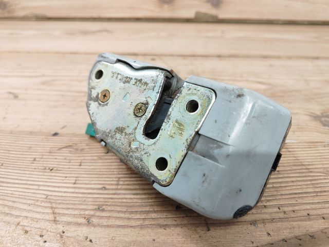 bontott CHRYSLER GRAND VOYAGER Bal első Ajtózár