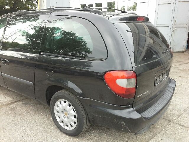 bontott CHRYSLER GRAND VOYAGER Bal Tolóajtó (Részeivel)