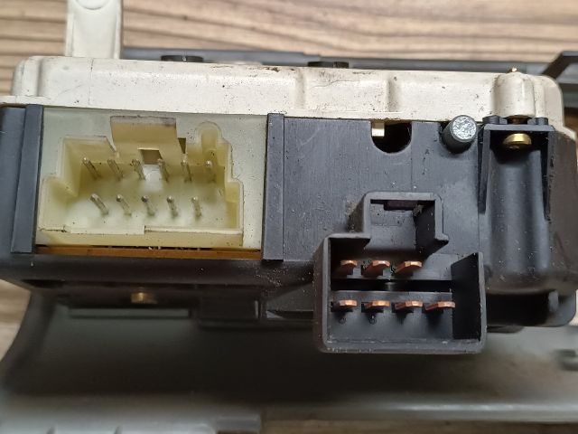 bontott CHRYSLER GRAND VOYAGER Fényszórómagasság Állító Kapcsoló