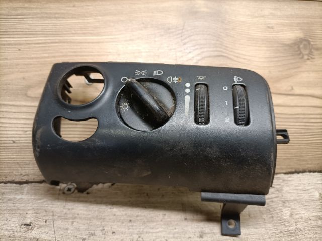 bontott CHRYSLER GRAND VOYAGER Fényszórómagasság Állító Kapcsoló