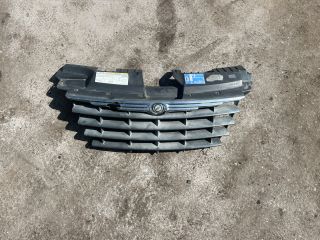 bontott CHRYSLER GRAND VOYAGER Hűtőrács