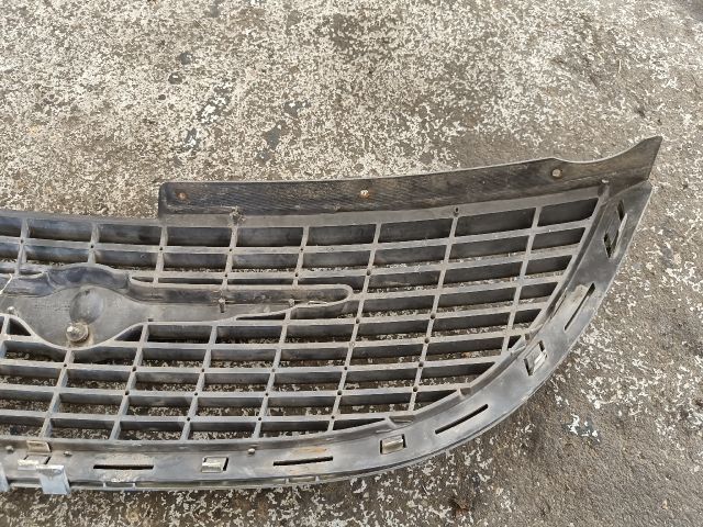 bontott CHRYSLER GRAND VOYAGER Hűtőrács