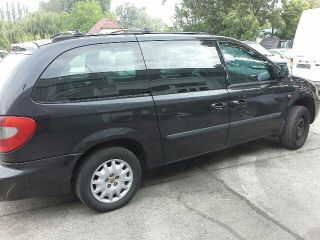 bontott CHRYSLER GRAND VOYAGER Jobb első Ajtó (Részeivel)