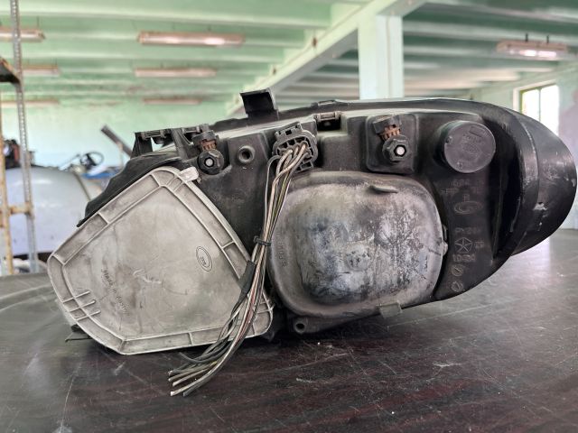 bontott CHRYSLER GRAND VOYAGER Jobb Fényszóró