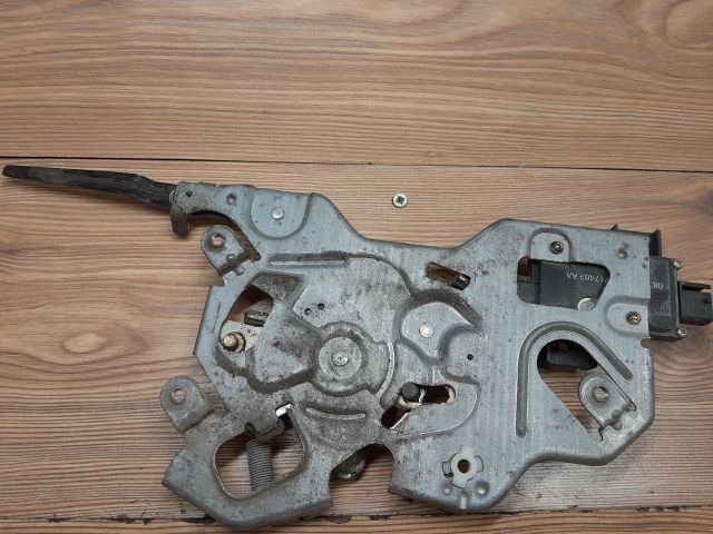 bontott CHRYSLER GRAND VOYAGER Jobb Tolóajtó Zárszerkezet