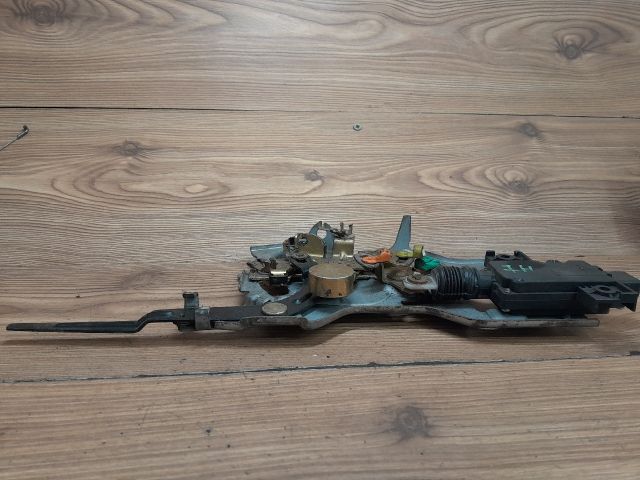 bontott CHRYSLER GRAND VOYAGER Jobb Tolóajtó Zárszerkezet