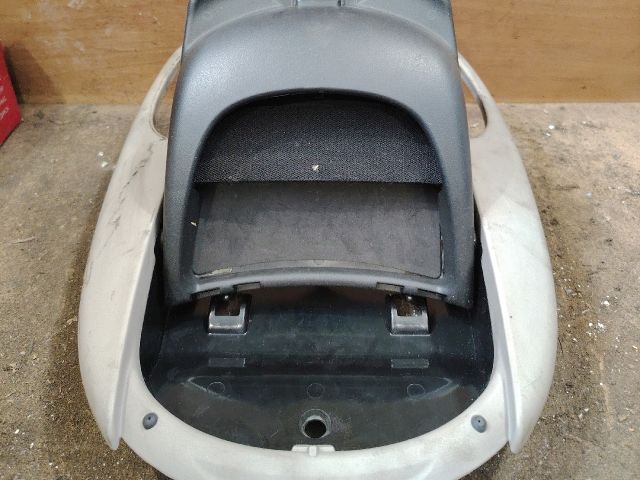 bontott CHRYSLER GRAND VOYAGER Középső Szemüvegtartó