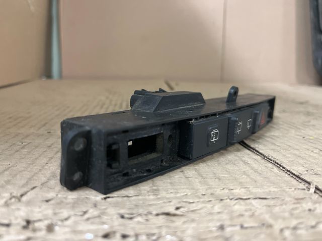 bontott CHRYSLER GRAND VOYAGER Vészvillogó Kapcsoló