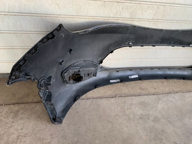 bontott CHRYSLER PACIFICA Első Lökhárító (Üresen)