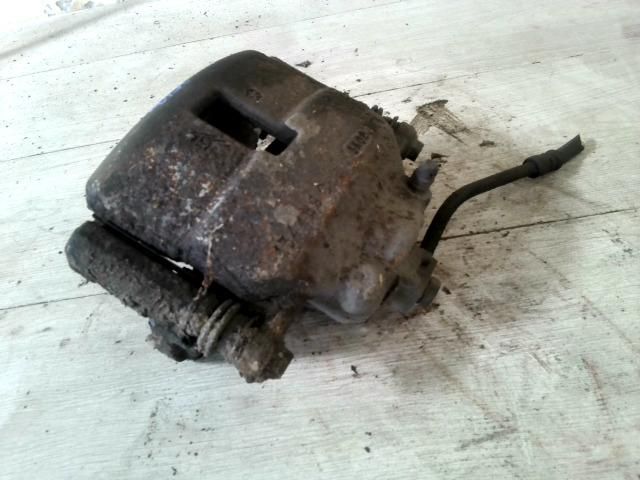 bontott CHRYSLER PT CRUISER Bal első Féknyereg Munkahengerrel