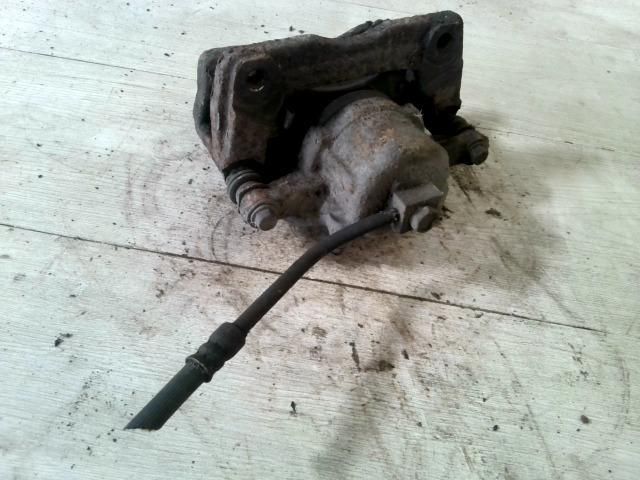 bontott CHRYSLER PT CRUISER Bal első Féknyereg Munkahengerrel