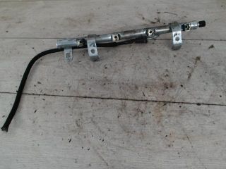 bontott CHRYSLER PT CRUISER Porlasztó Sor / Híd