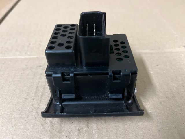 bontott CHRYSLER PT CRUISER Ablakemelő Kapcsoló Négyes / Kettes