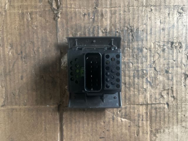 bontott CHRYSLER PT CRUISER Ablakemelő Kapcsoló Négyes / Kettes